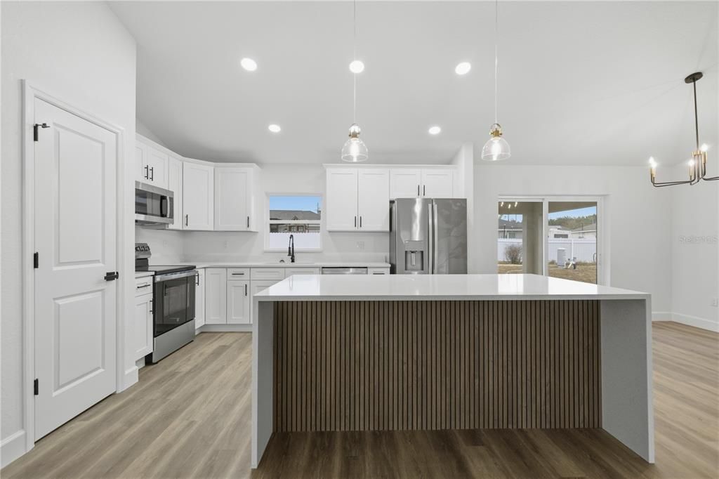 En Venta: $295,000 (3 camas, 2 baños, 1473 Pies cuadrados)