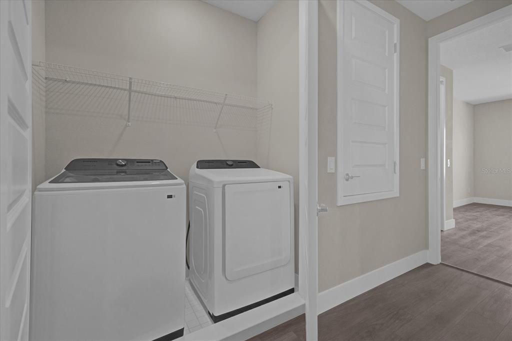 En Venta: $425,000 (3 camas, 2 baños, 1704 Pies cuadrados)