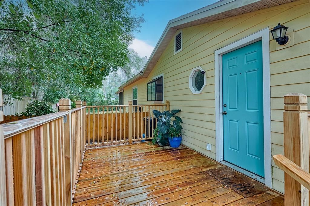 For Sale: $225,000 (3 beds, 2 baths, 1040 Square Feet)