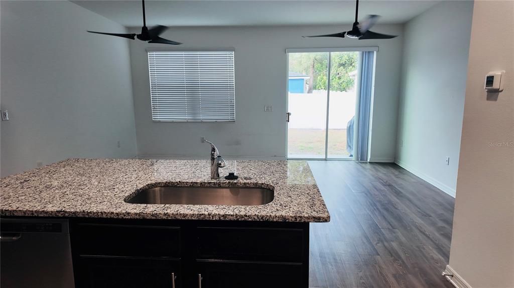 В аренду: $2,500 (3 спален, 2 ванн, 1535 Квадратных фут)