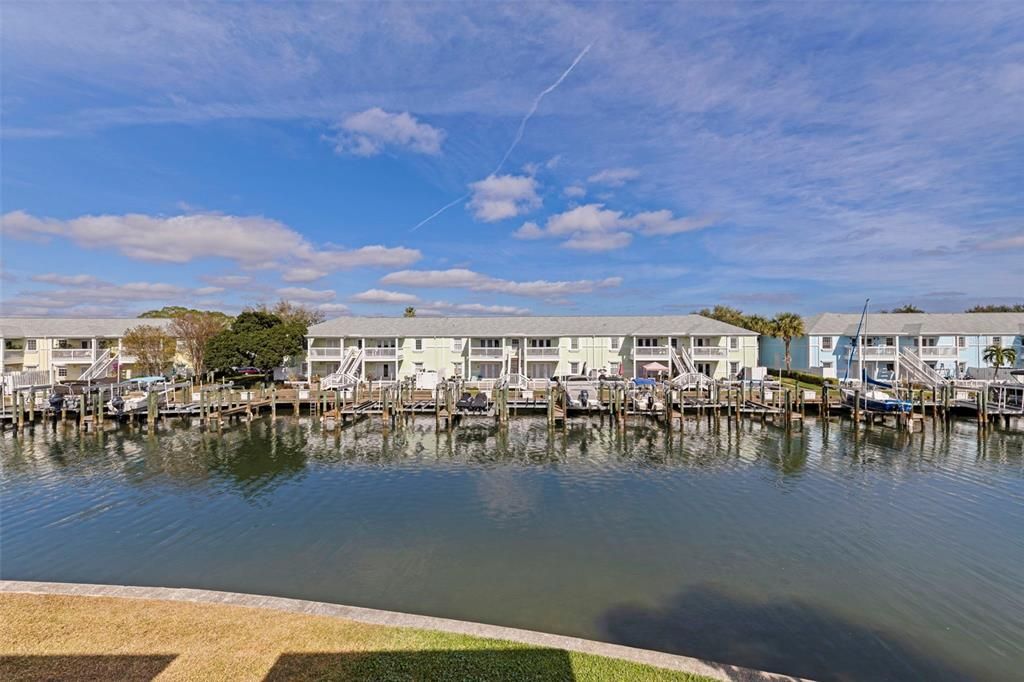 En Venta: $359,000 (2 camas, 2 baños, 1018 Pies cuadrados)