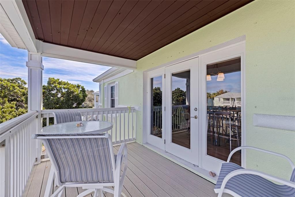 En Venta: $359,000 (2 camas, 2 baños, 1018 Pies cuadrados)