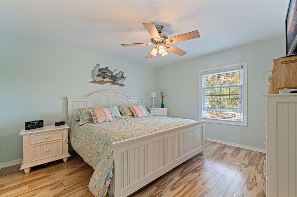 En Venta: $359,000 (2 camas, 2 baños, 1018 Pies cuadrados)