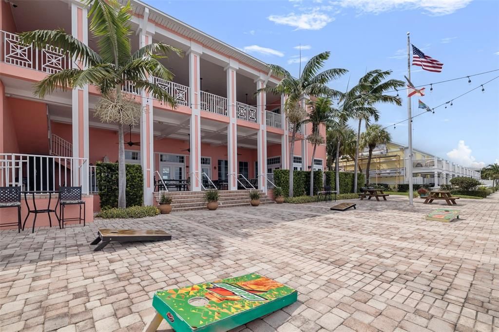 En Venta: $359,000 (2 camas, 2 baños, 1018 Pies cuadrados)