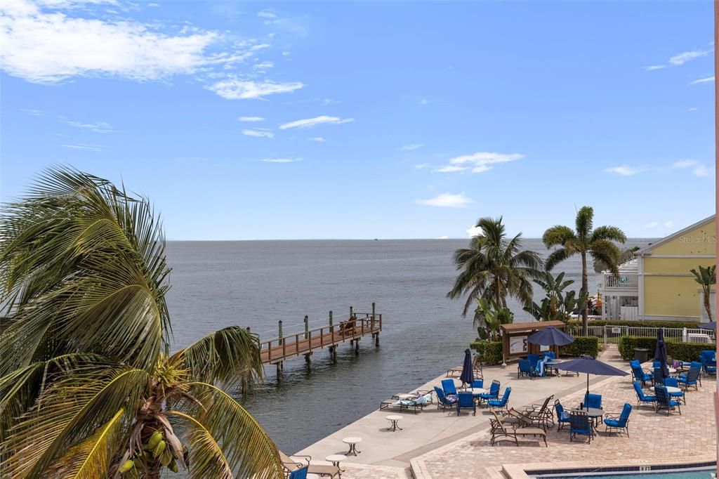 En Venta: $359,000 (2 camas, 2 baños, 1018 Pies cuadrados)