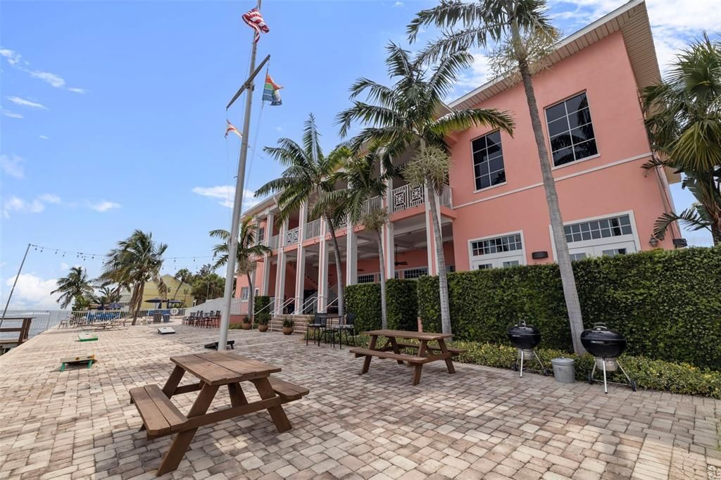 En Venta: $359,000 (2 camas, 2 baños, 1018 Pies cuadrados)