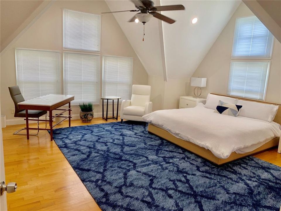 В аренду: $4,950 (3 спален, 2 ванн, 2156 Квадратных фут)