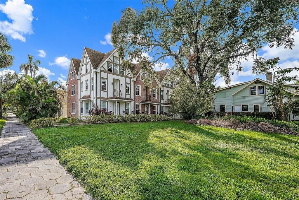 В аренду: $4,950 (3 спален, 2 ванн, 2156 Квадратных фут)