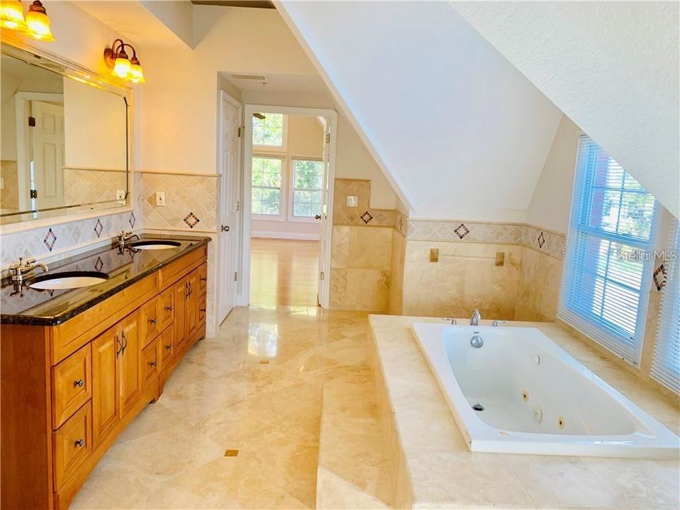 В аренду: $4,950 (3 спален, 2 ванн, 2156 Квадратных фут)