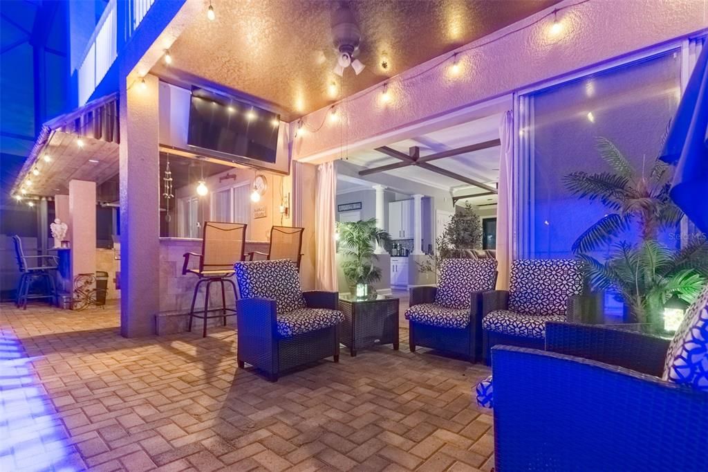 For Sale: $675,000 (5 beds, 3 baths, 3657 Square Feet)