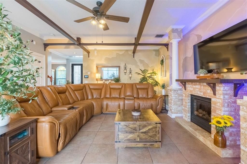 For Sale: $675,000 (5 beds, 3 baths, 3657 Square Feet)