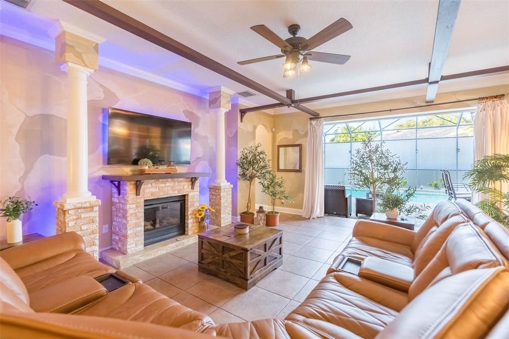 For Sale: $675,000 (5 beds, 3 baths, 3657 Square Feet)