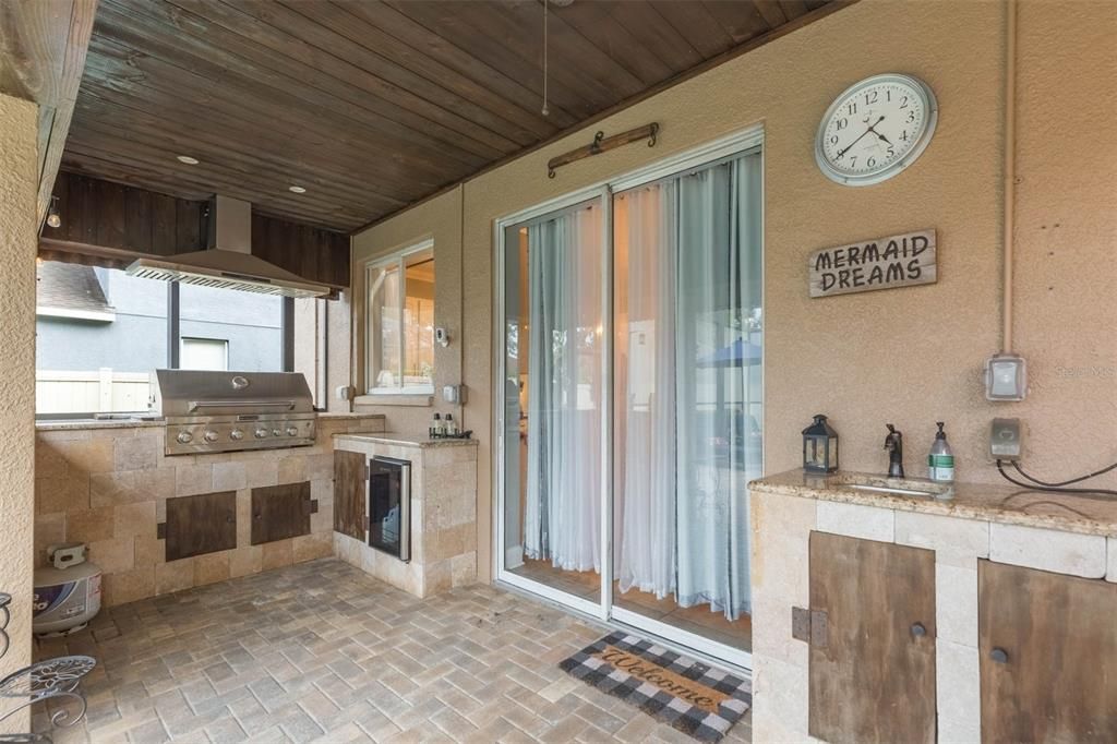 For Sale: $675,000 (5 beds, 3 baths, 3657 Square Feet)