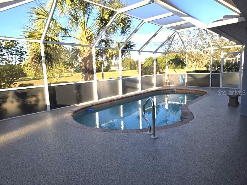 For Sale: $385,000 (3 beds, 3 baths, 2155 Square Feet)