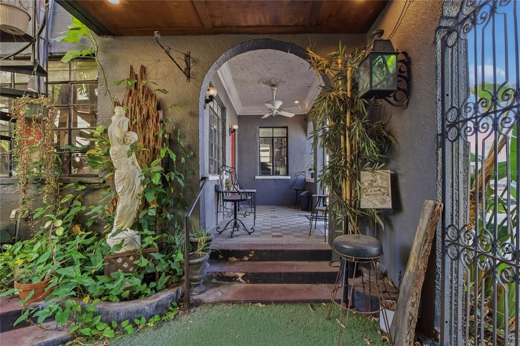 For Sale: $925,000 (0 beds, 0 baths, 2081 Square Feet)