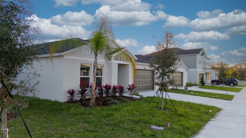 For Rent: $2,500 (3 beds, 2 baths, 1900 Square Feet)