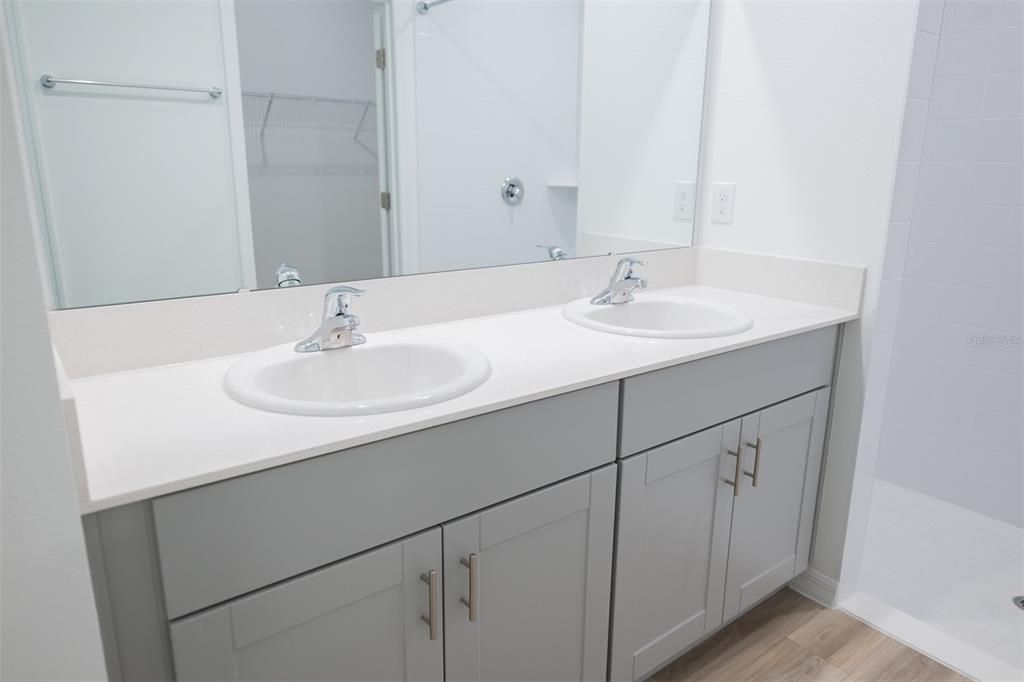 For Rent: $2,500 (3 beds, 2 baths, 1900 Square Feet)