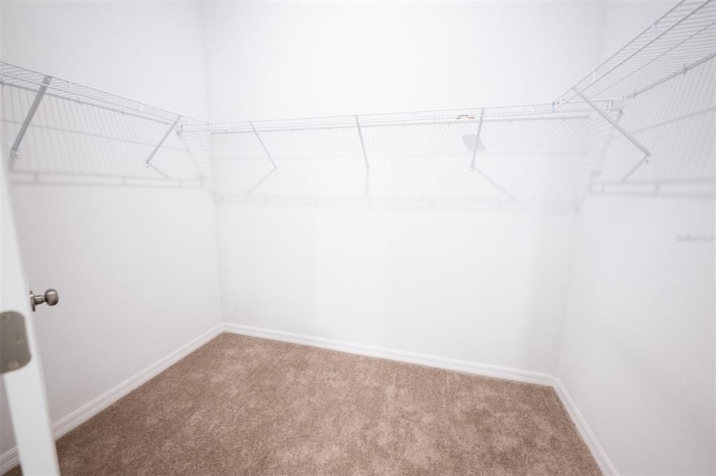 For Rent: $2,500 (3 beds, 2 baths, 1900 Square Feet)