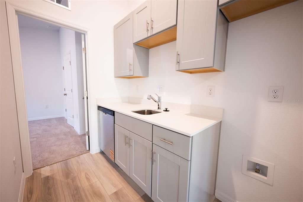 For Rent: $2,500 (3 beds, 2 baths, 1900 Square Feet)