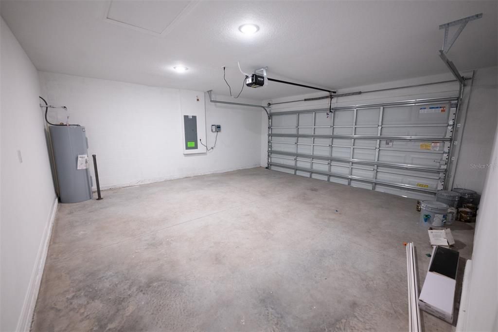 For Rent: $2,500 (3 beds, 2 baths, 1900 Square Feet)