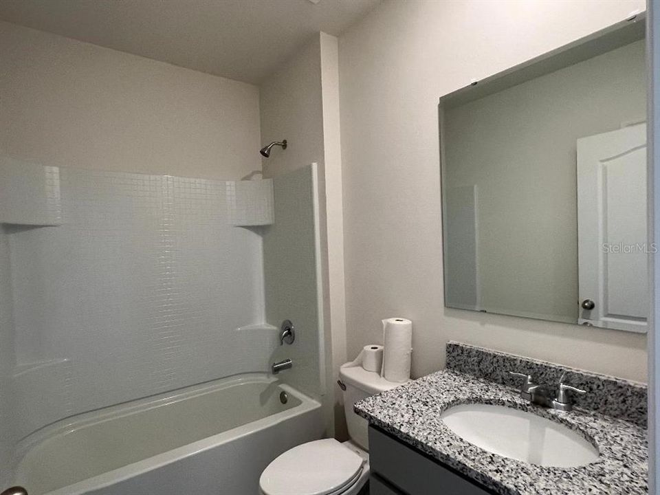 En Renta: $2,095 (3 camas, 2 baños, 1672 Pies cuadrados)