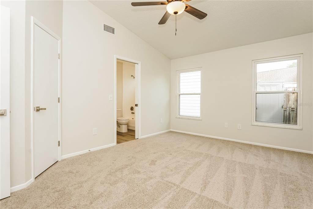 待售: $289,900 (3 贝兹, 2 浴室, 1284 平方英尺)