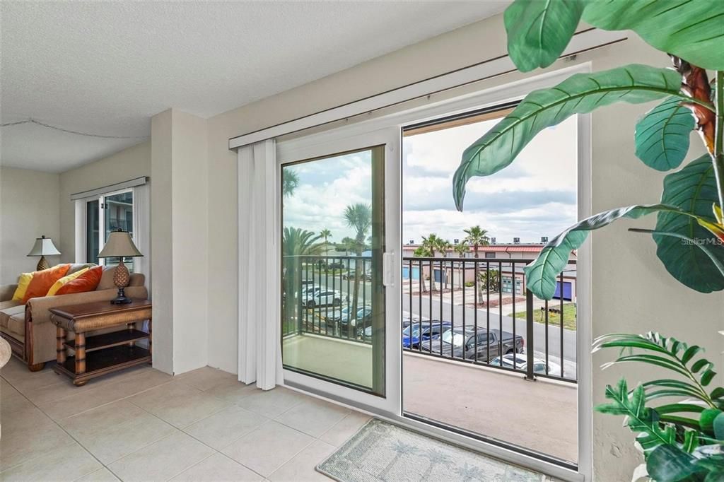 В аренду: $2,350 (2 спален, 2 ванн, 1344 Квадратных фут)