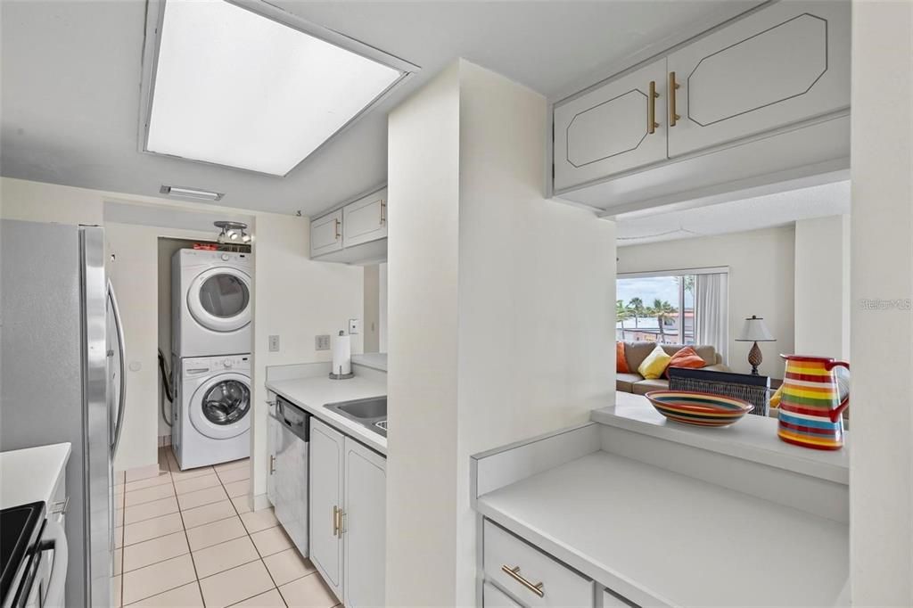 В аренду: $2,350 (2 спален, 2 ванн, 1344 Квадратных фут)