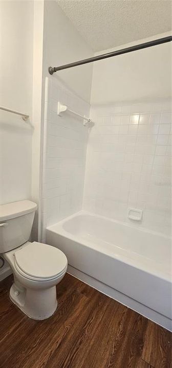For Rent: $1,650 (2 beds, 1 baths, 857 Square Feet)