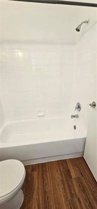 For Rent: $1,650 (2 beds, 1 baths, 857 Square Feet)