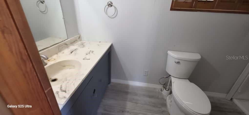 На продажу: $210,000 (4 спален, 4 ванн, 1734 Квадратных фут)