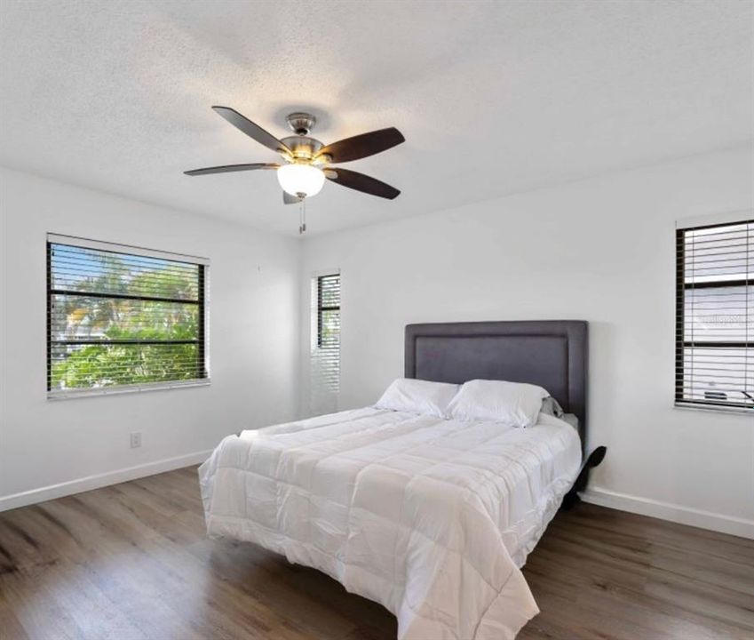 待售: $309,900 (3 贝兹, 2 浴室, 1348 平方英尺)