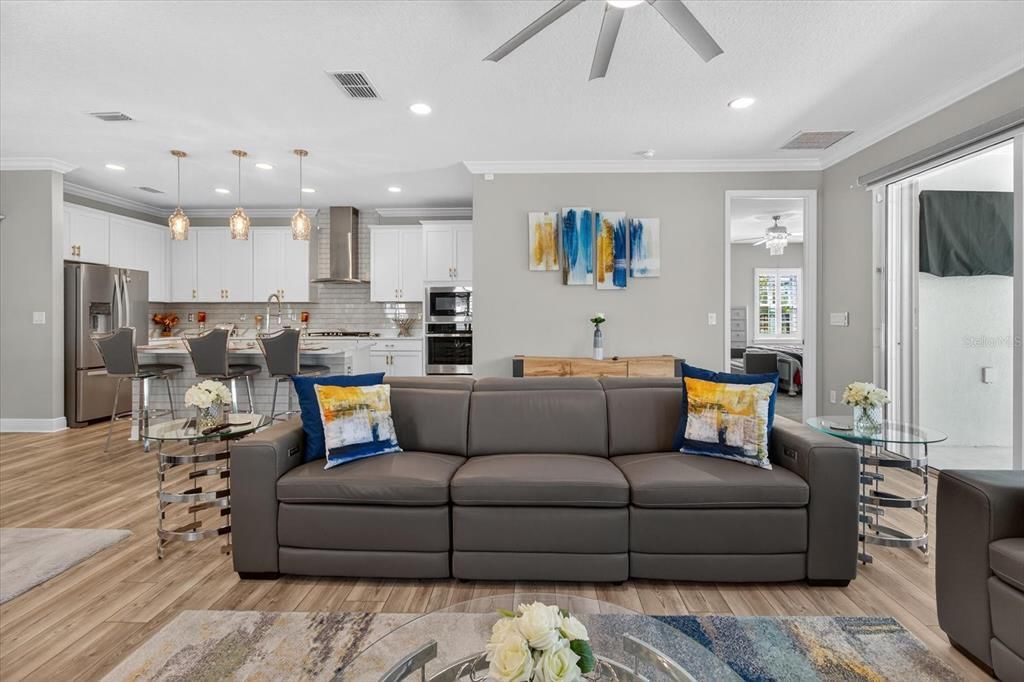 For Rent: $3,700 (4 beds, 2 baths, 2101 Square Feet)