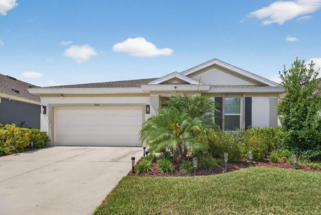 For Rent: $3,700 (4 beds, 2 baths, 2101 Square Feet)