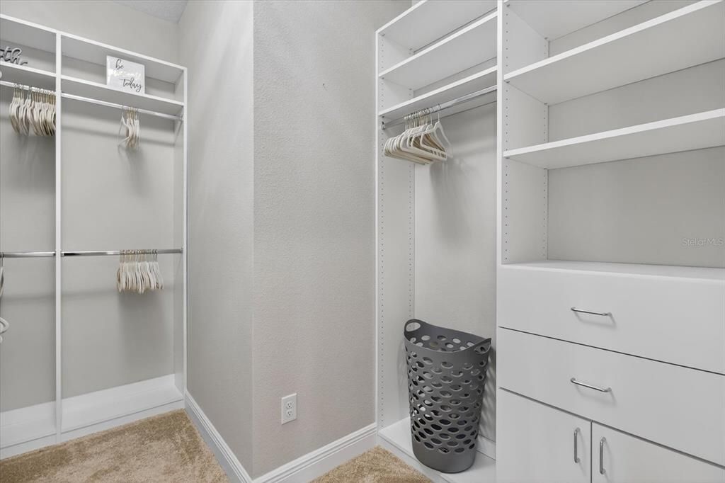 For Rent: $3,700 (4 beds, 2 baths, 2101 Square Feet)