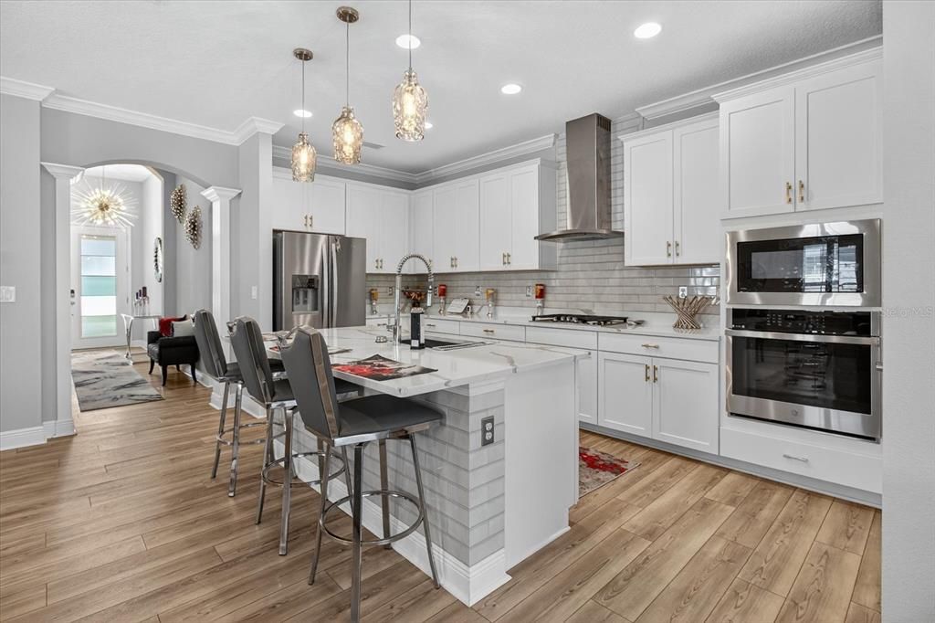 For Rent: $3,700 (4 beds, 2 baths, 2101 Square Feet)