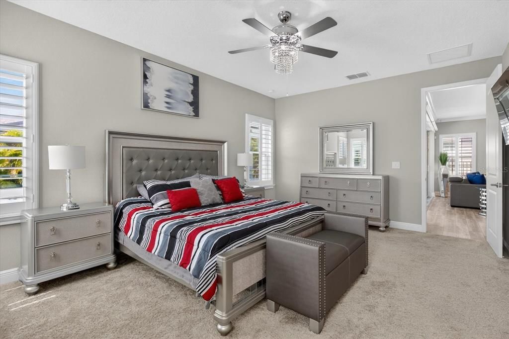 For Rent: $3,700 (4 beds, 2 baths, 2101 Square Feet)