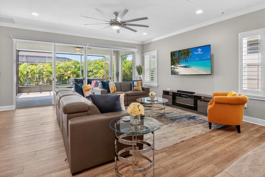 For Rent: $3,700 (4 beds, 2 baths, 2101 Square Feet)