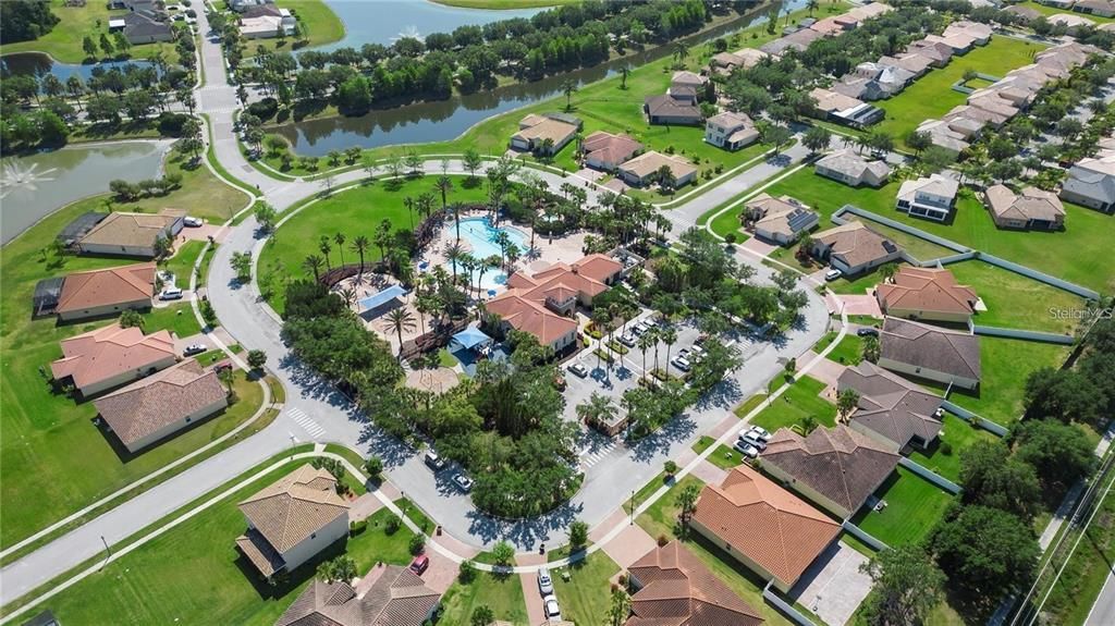 For Rent: $1,900 (4 beds, 2 baths, 2034 Square Feet)