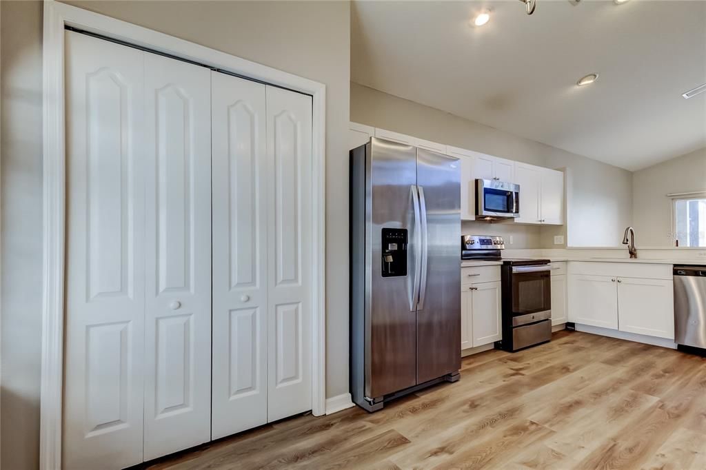 For Sale: $480,000 (3 beds, 2 baths, 2041 Square Feet)