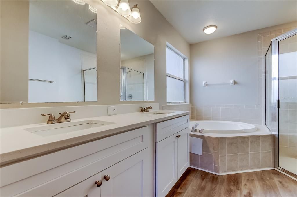 For Sale: $480,000 (3 beds, 2 baths, 2041 Square Feet)