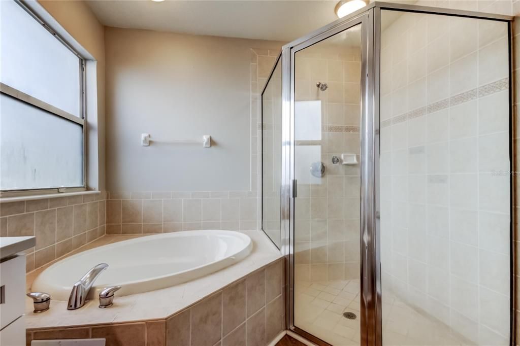 For Sale: $480,000 (3 beds, 2 baths, 2041 Square Feet)