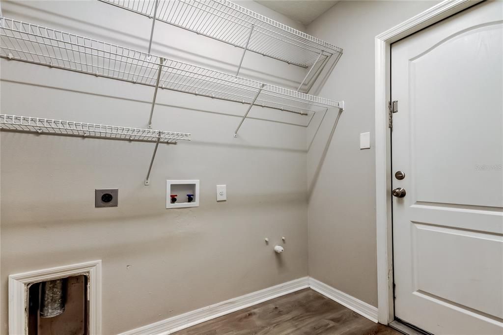 For Sale: $480,000 (3 beds, 2 baths, 2041 Square Feet)