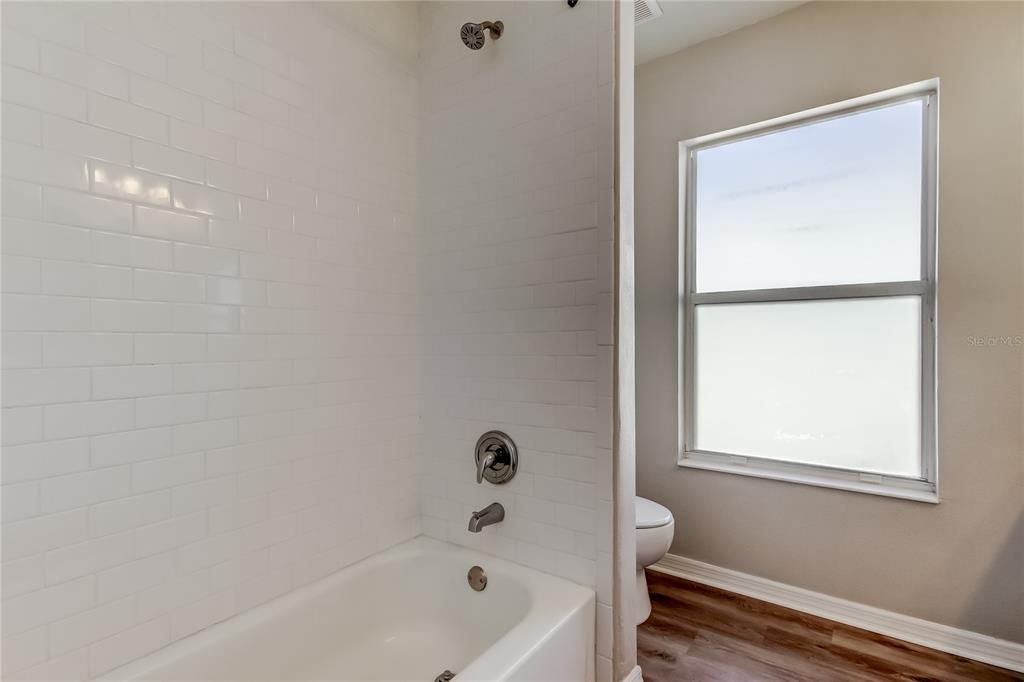 For Sale: $480,000 (3 beds, 2 baths, 2041 Square Feet)