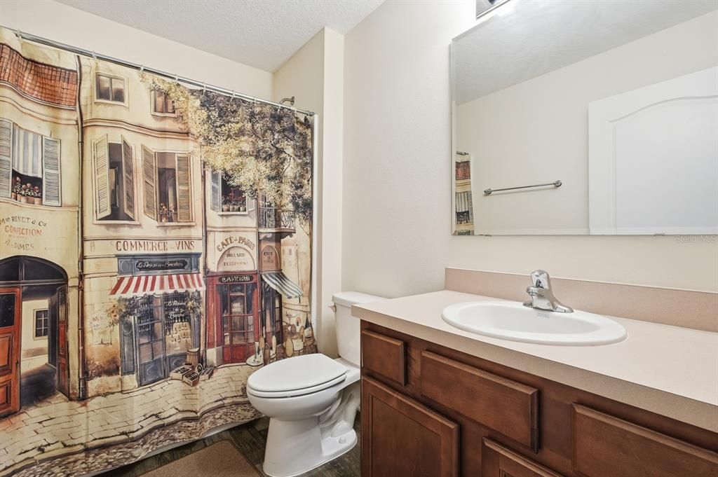 待售: $289,000 (3 贝兹, 2 浴室, 1556 平方英尺)