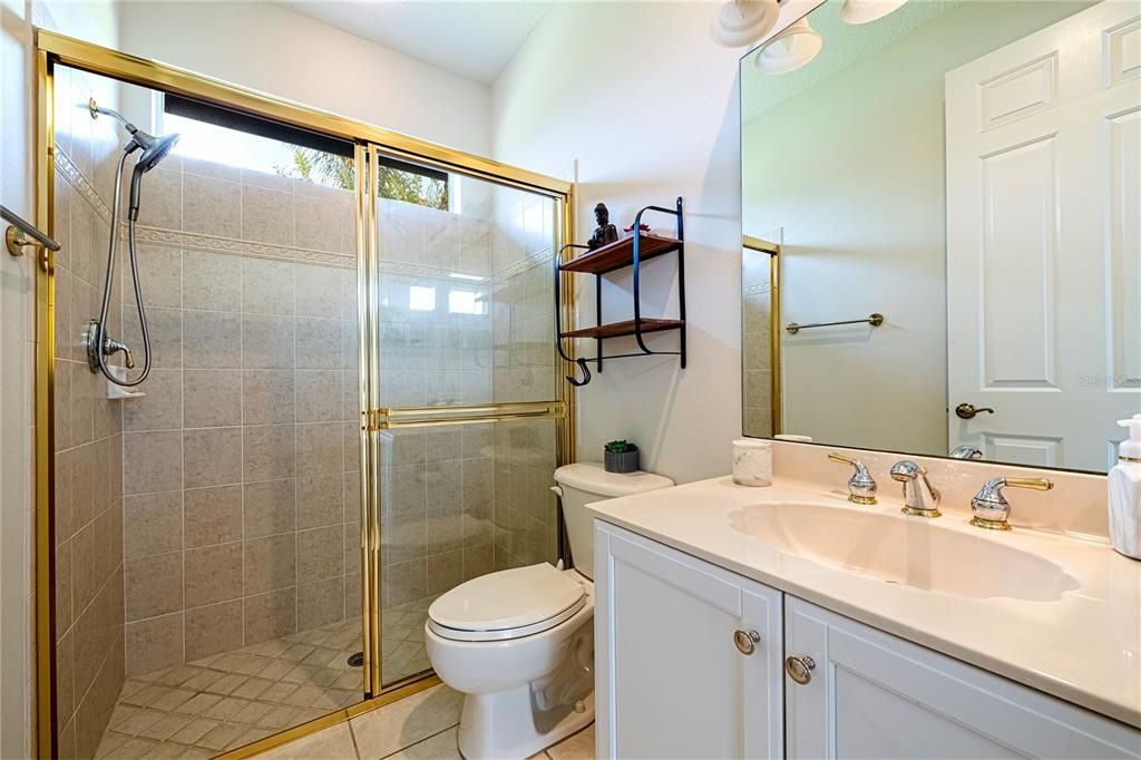 En Venta: $1,200,000 (4 camas, 4 baños, 3924 Pies cuadrados)