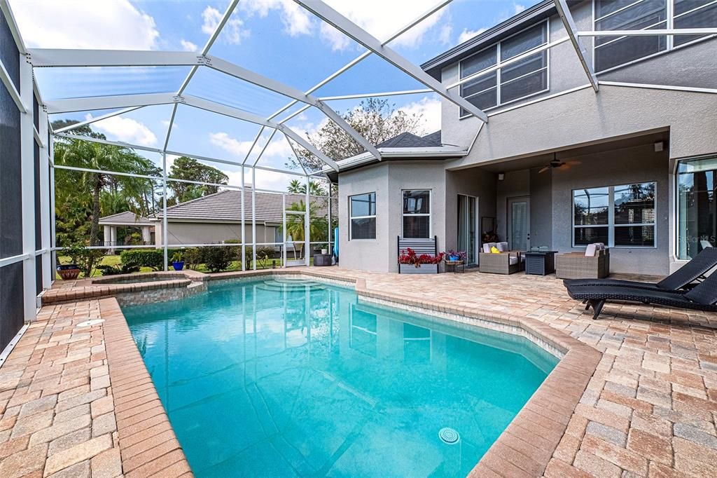 En Venta: $1,200,000 (4 camas, 4 baños, 3924 Pies cuadrados)