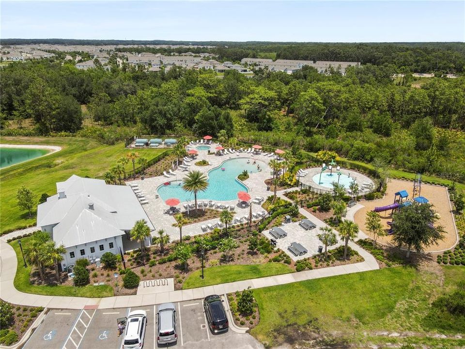 出租: $3,500 (4 贝兹, 3 浴室, 2557 平方英尺)