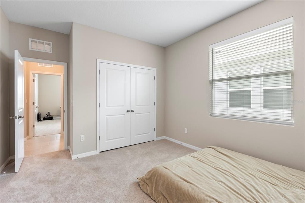 出租: $3,500 (4 贝兹, 3 浴室, 2557 平方英尺)