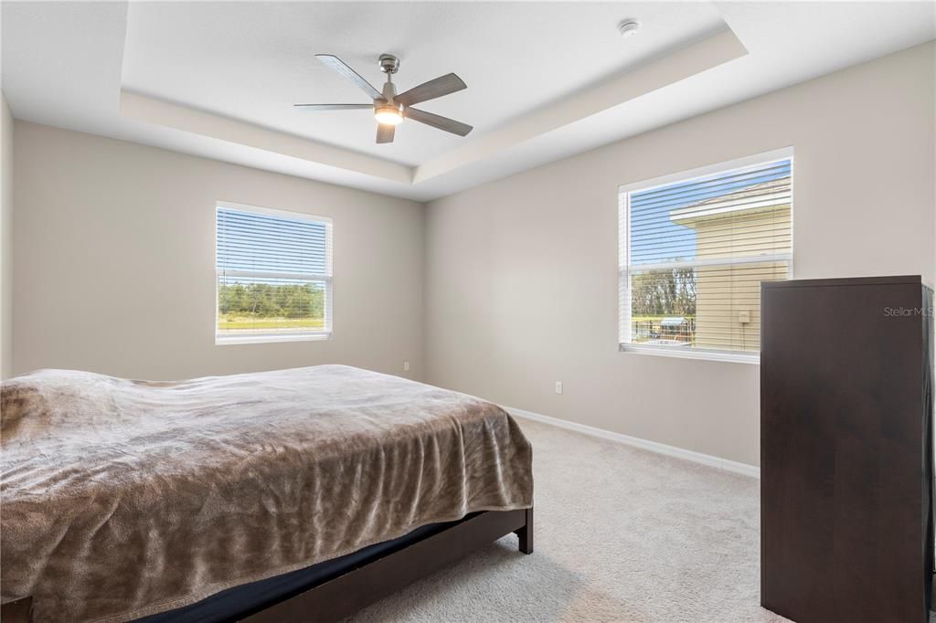 出租: $3,500 (4 贝兹, 3 浴室, 2557 平方英尺)